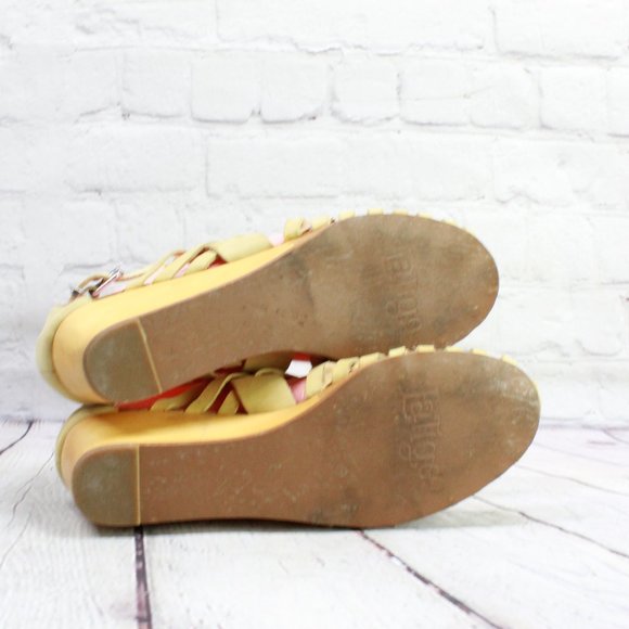 Latigo Smile Yellow Leather Cage Casual Huarache Wedge Sandal Size 7 M - Picture 9 of 9